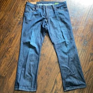 GAP Standard Fit Size 40/32